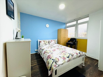Room in a Shared Flat, Stepney Green, E1