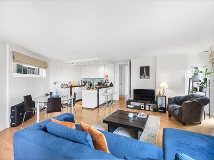 2 Bed Flat, Empire Square, SE1