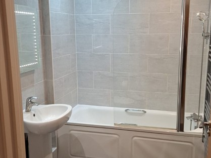 1 Bed Flat, Somerville House, TW3