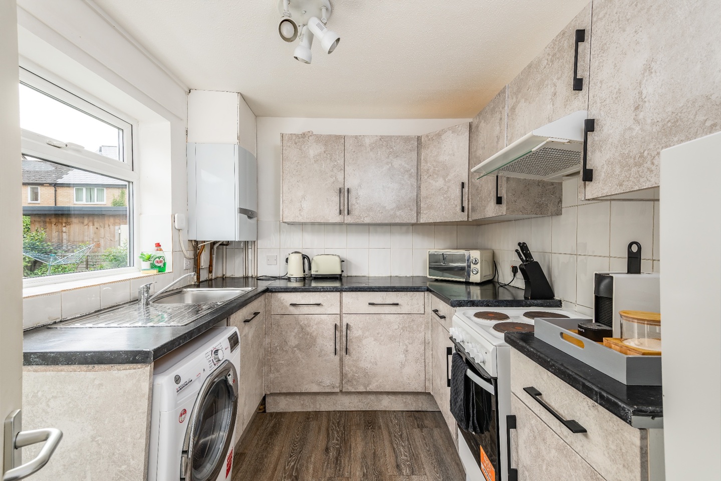 Additional image 9 of 4 Bed Semi-Detached House, Midhurst Close, CB4, N1 7GU