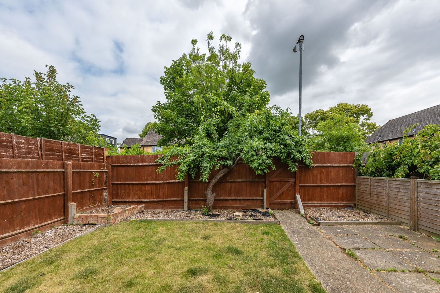 Additional image 12 of 4 Bed Semi-Detached House, Midhurst Close, CB4, N1 7GU