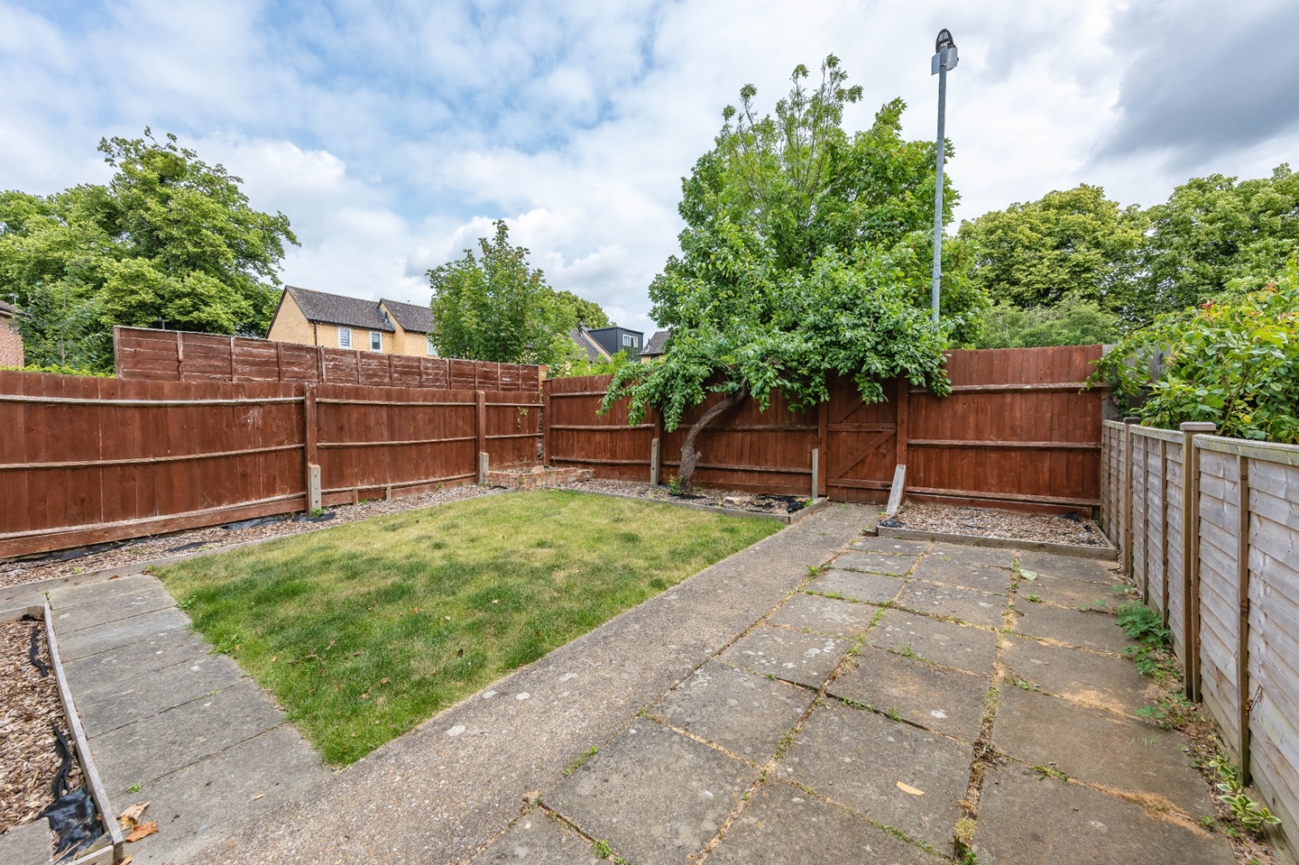 Additional image 19 of 4 Bed Semi-Detached House, Midhurst Close, CB4, N1 7GU