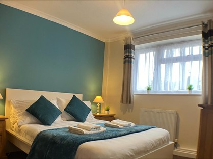 1 Bed Maisonette, Sawyers Close, RH15