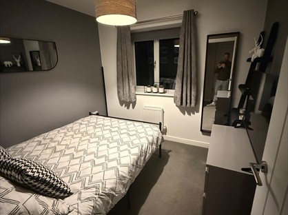 Room in a Shared House, Bee Fold Lane, M46