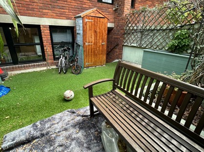 Room in a Shared House, Longleat House, SW1V