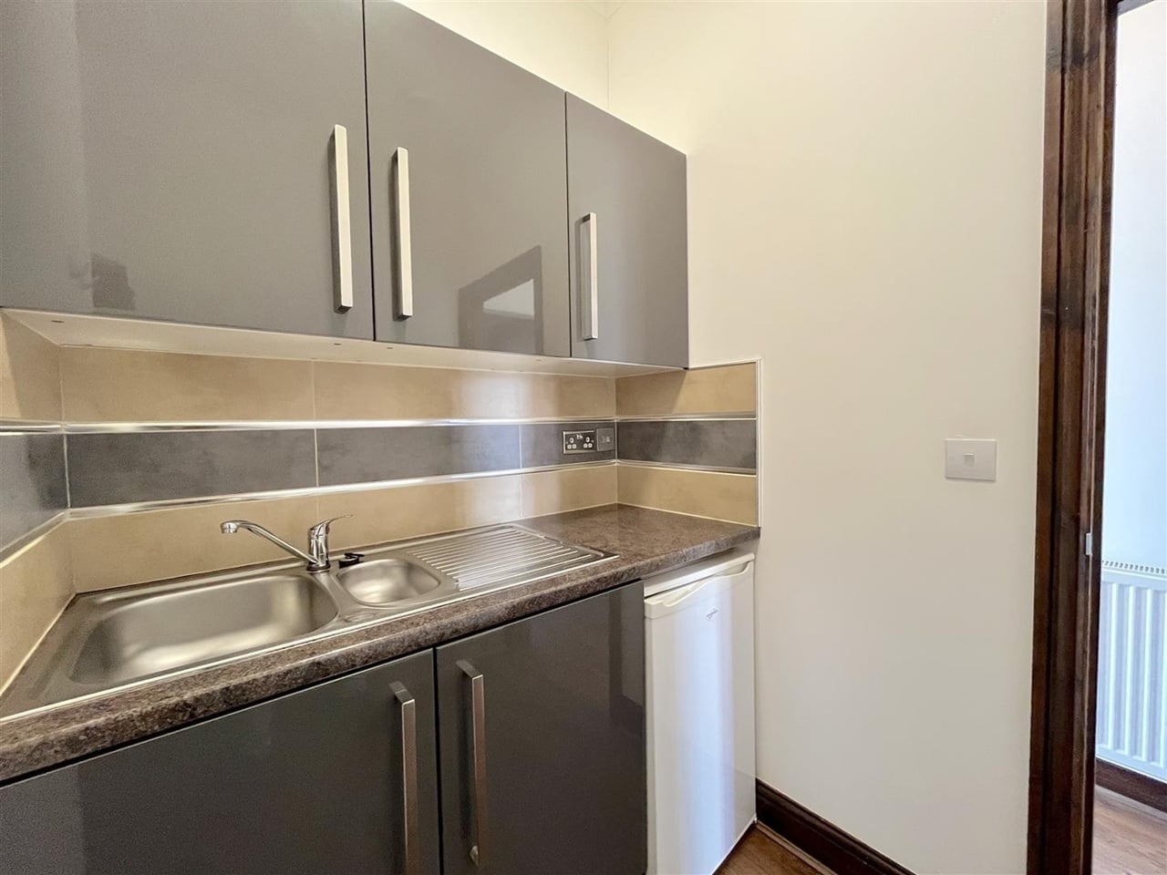 1 Bed Flat, Malden Road, NW5 photo 4