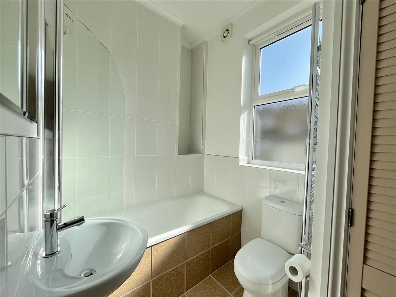 1 Bed Flat, Malden Road, NW5 photo 5