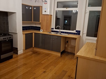 2 Bed Terraced House, Chald Lane, WF2