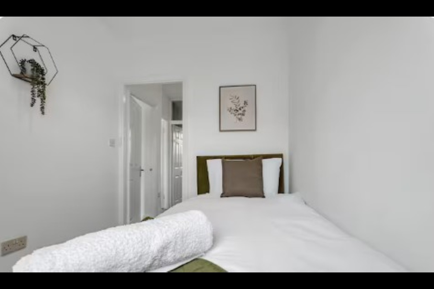 Additional image 104 of 3 Bed End Terrace, Mile Lane, CV3, N1 7GU