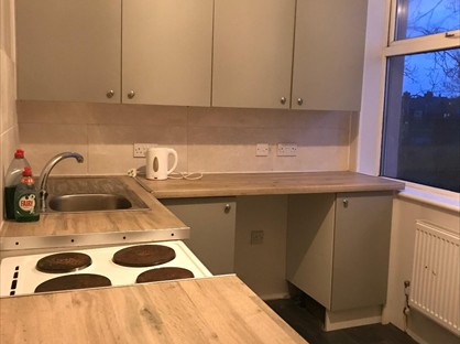 Studio Flat, Birches Head Road, ST1