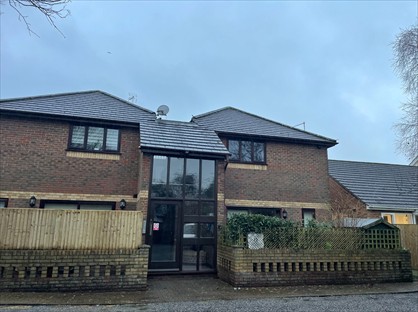 1 Bed Flat, Ireland Court, TN24