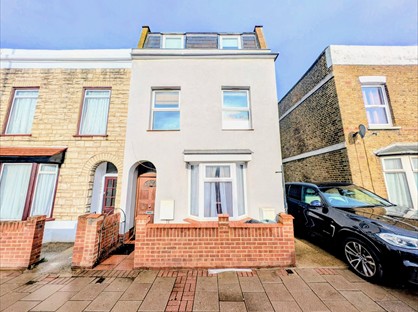 3 Bed Flat, Garratt Lane, SW17