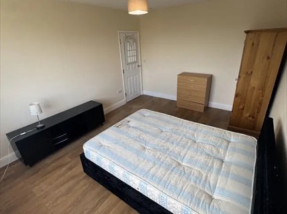 Room in a Shared House, Leeds, LS8