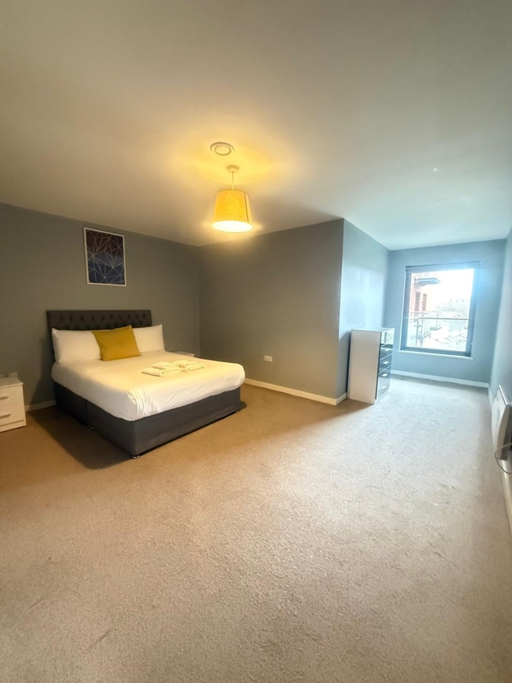 2 Bed Flat, Adelphi St, M3, N1 7GU