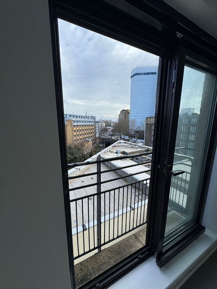London - 2 Bed Flat, Point West Apartments, SW7 - To Rent Now for £ ...