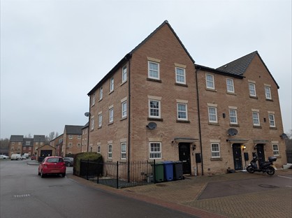 2 Bed End Terrace, Comelybank Drive, S64