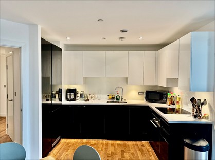 1 Bed Flat, Discovery Tower, E16