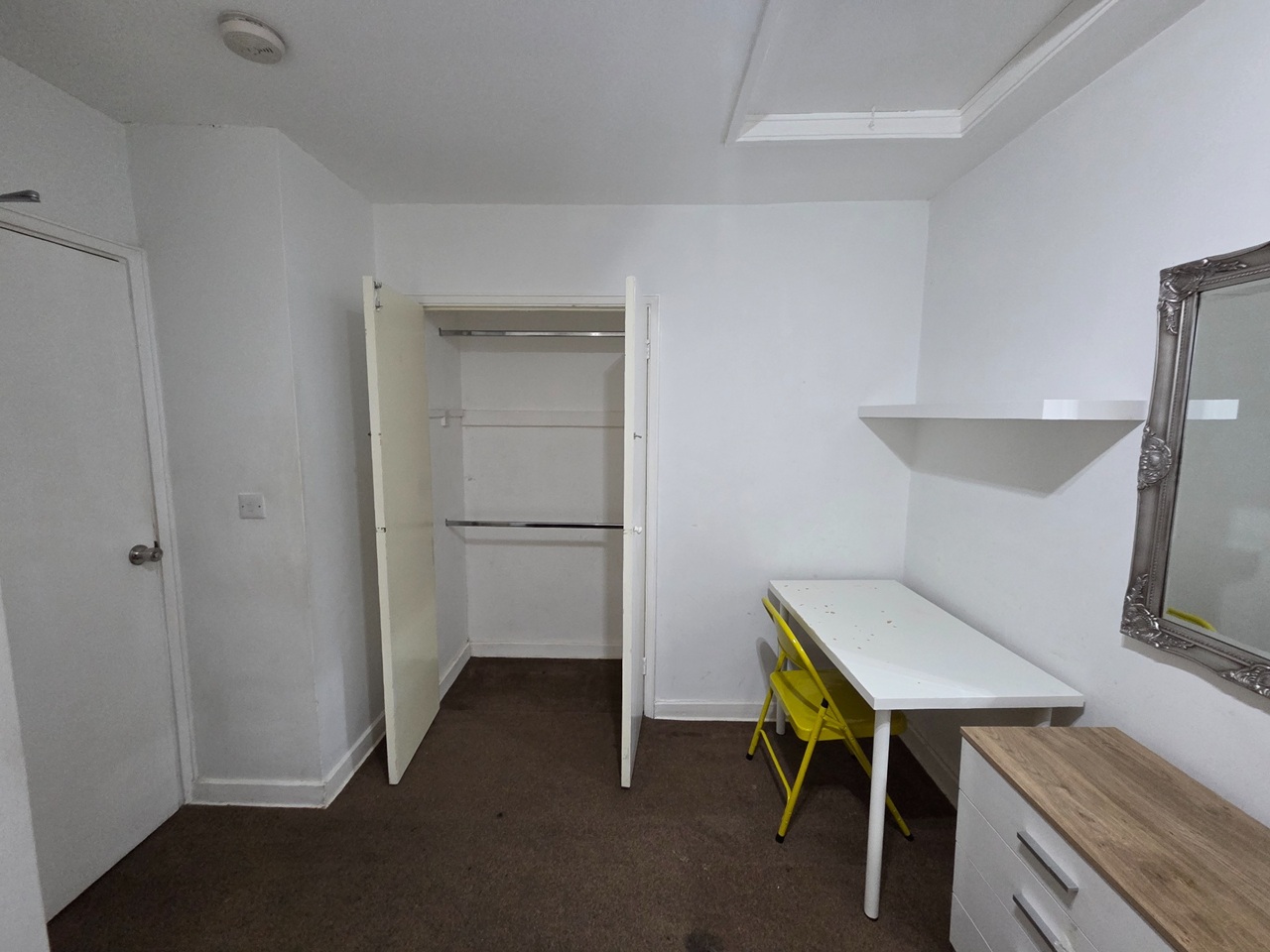 London - Room in a Shared House, Congleton Grove, SE18 - To Rent Now ...