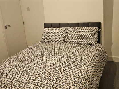 Room in a Shared House, Staniforth Road, S9