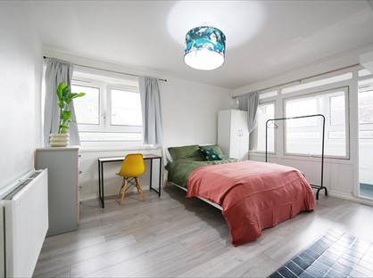 Room in a Shared Flat, Stuttle House, E1