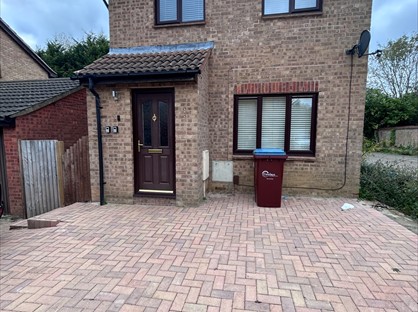 3 Bed Detached House, Brayton Court, MK5