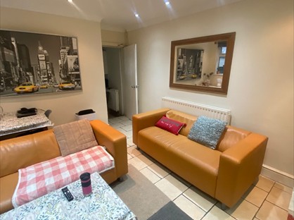 2 Bed Flat, North Road, CF14