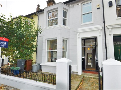 Room in a Shared House, Clarence Road, W4