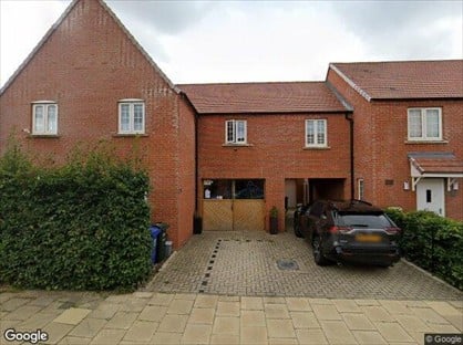 6 Bed Semi-Detached House, Redcar Road, OX26