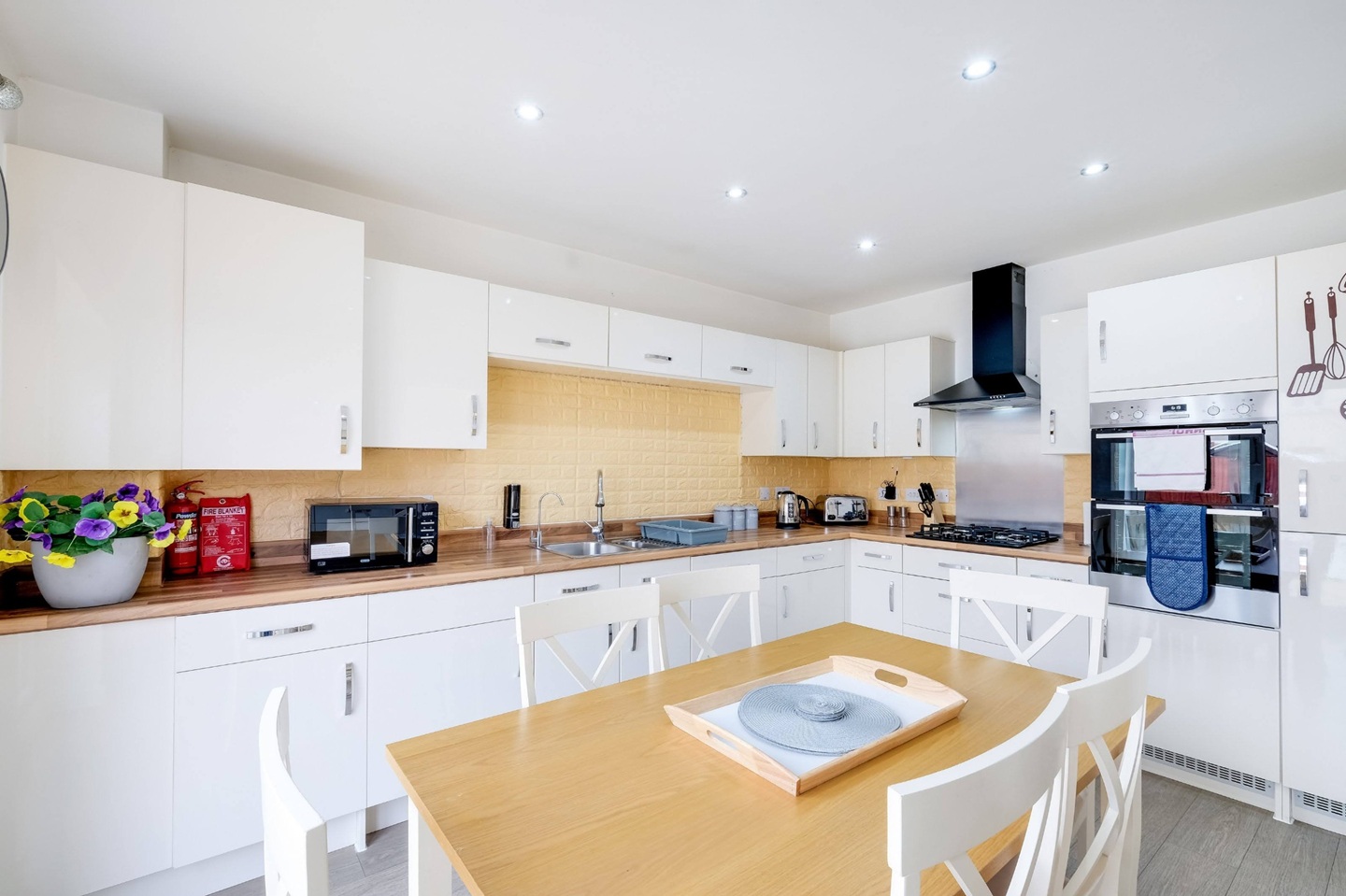 Additional image 17 of 6 Bed Semi-Detached House, Redcar Road, OX26, N1 7GU