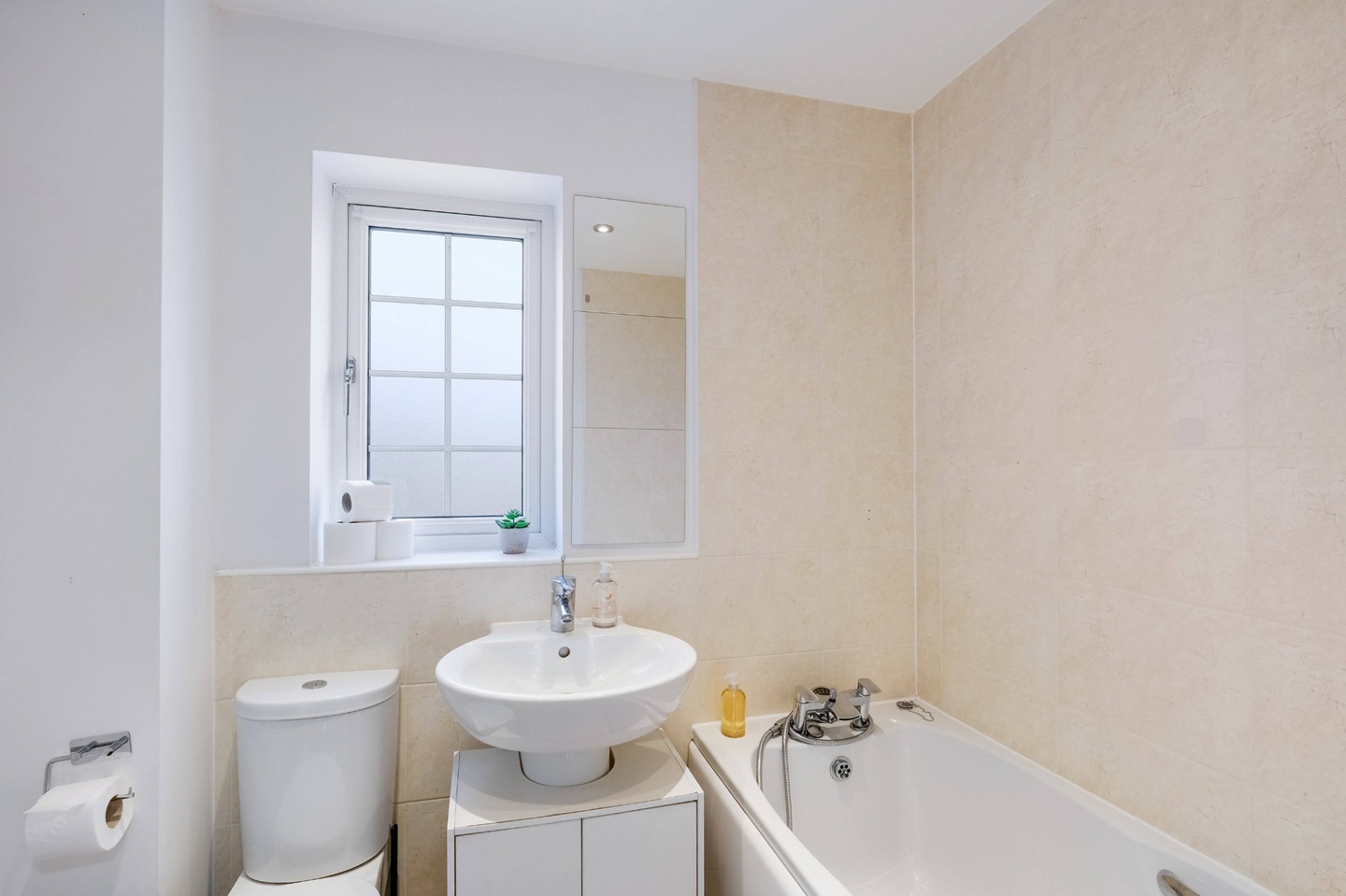 Additional image 34 of 6 Bed Semi-Detached House, Redcar Road, OX26, N1 7GU