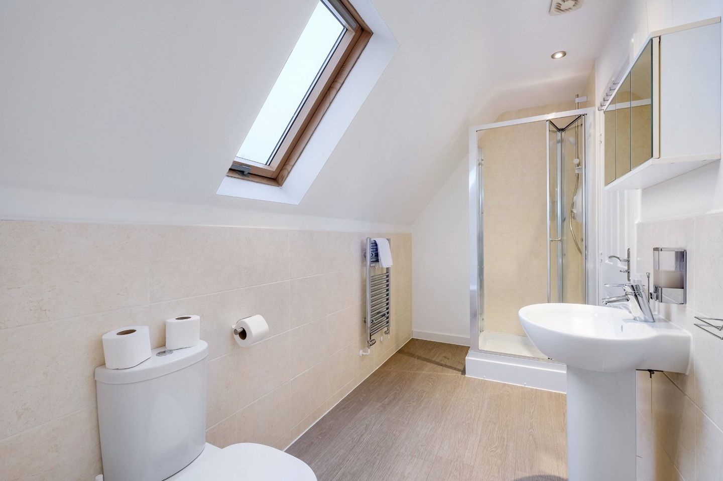 Additional image 50 of 6 Bed Semi-Detached House, Redcar Road, OX26, N1 7GU