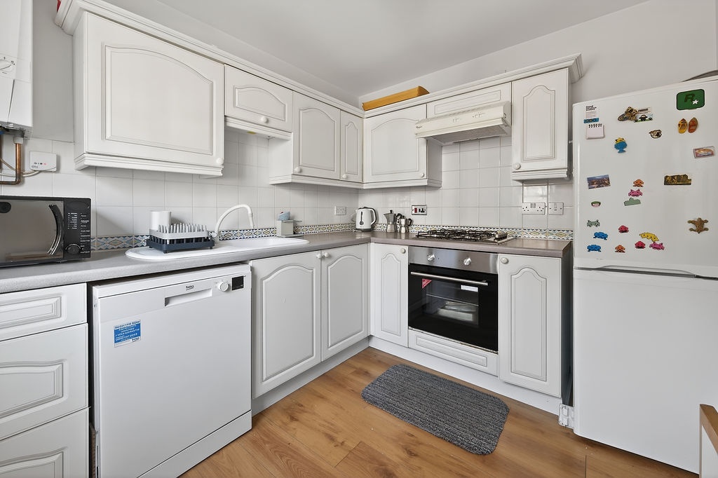 Additional image 10 of 2 Bed Flat, Mcdonald Road, EH7, N1 7GU