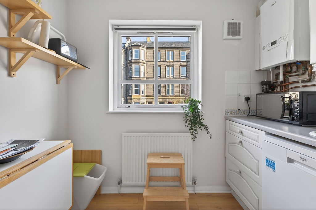 Additional image 13 of 2 Bed Flat, Mcdonald Road, EH7, N1 7GU