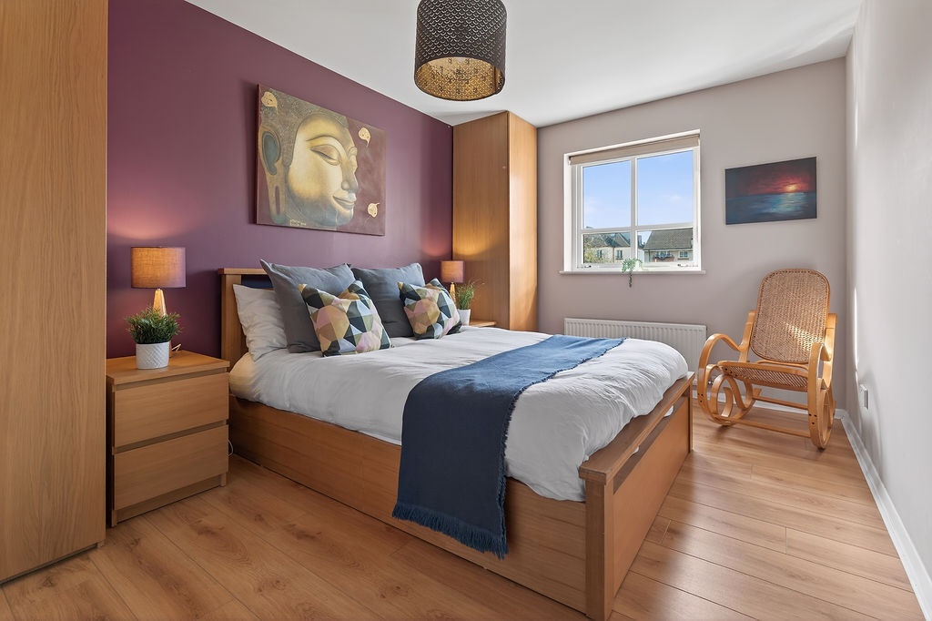 2 Bed Flat, Mcdonald Road, EH7, N1 7GU