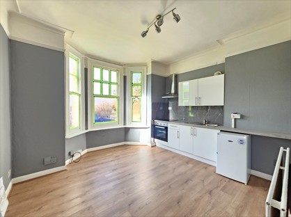 1 Bed Flat, Stoke Road, GU1