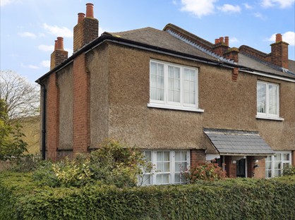 2 Bed Flat, Sketty Road, EN1