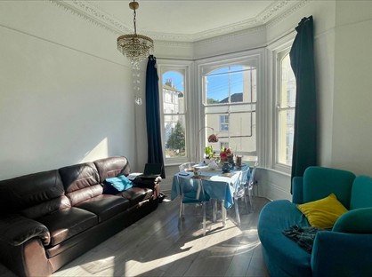 2 Bed Flat, Warrior Gardens, TN37