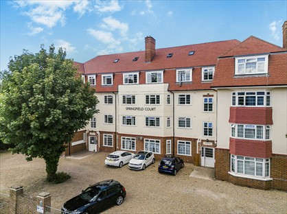 2 Bed Flat, Springfield Court, KT1