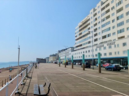 1 Bed Flat, Marine Court, TN38