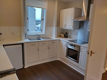 1 Bed Flat, Dunlop Street, PA4