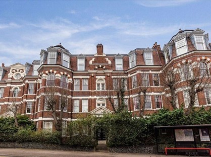 Studio Flat, Linden Mansions, N6