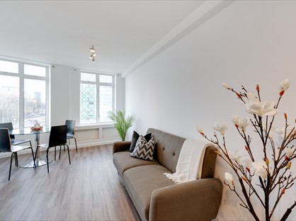 2 Bed Flat, Warren Court, NW1