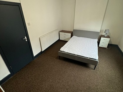 Room in a Shared House, Elliott Street, ST5
