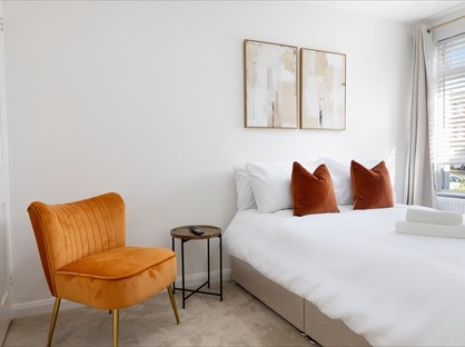 3 Bed Detached House, Worlds End Lane, BR6