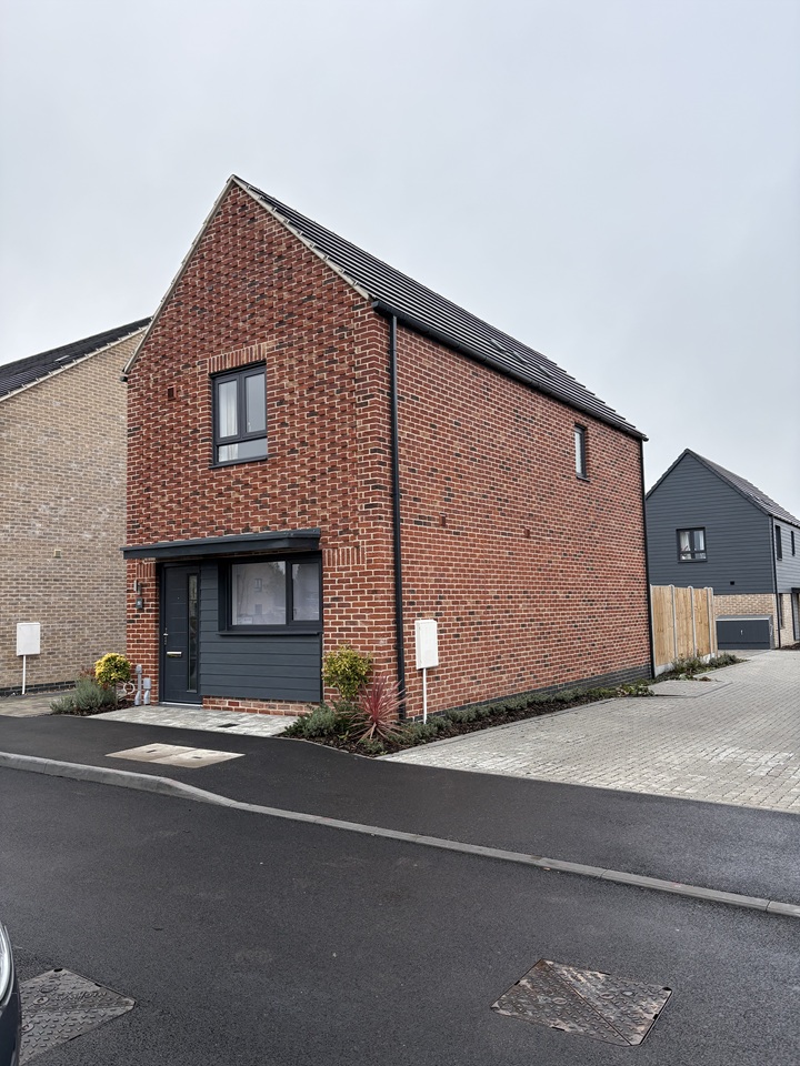 2 Bed Detached House, Brigettine Square, CB1, N1 7GU