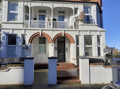 2 Bed Flat, Surrey Road, CT9