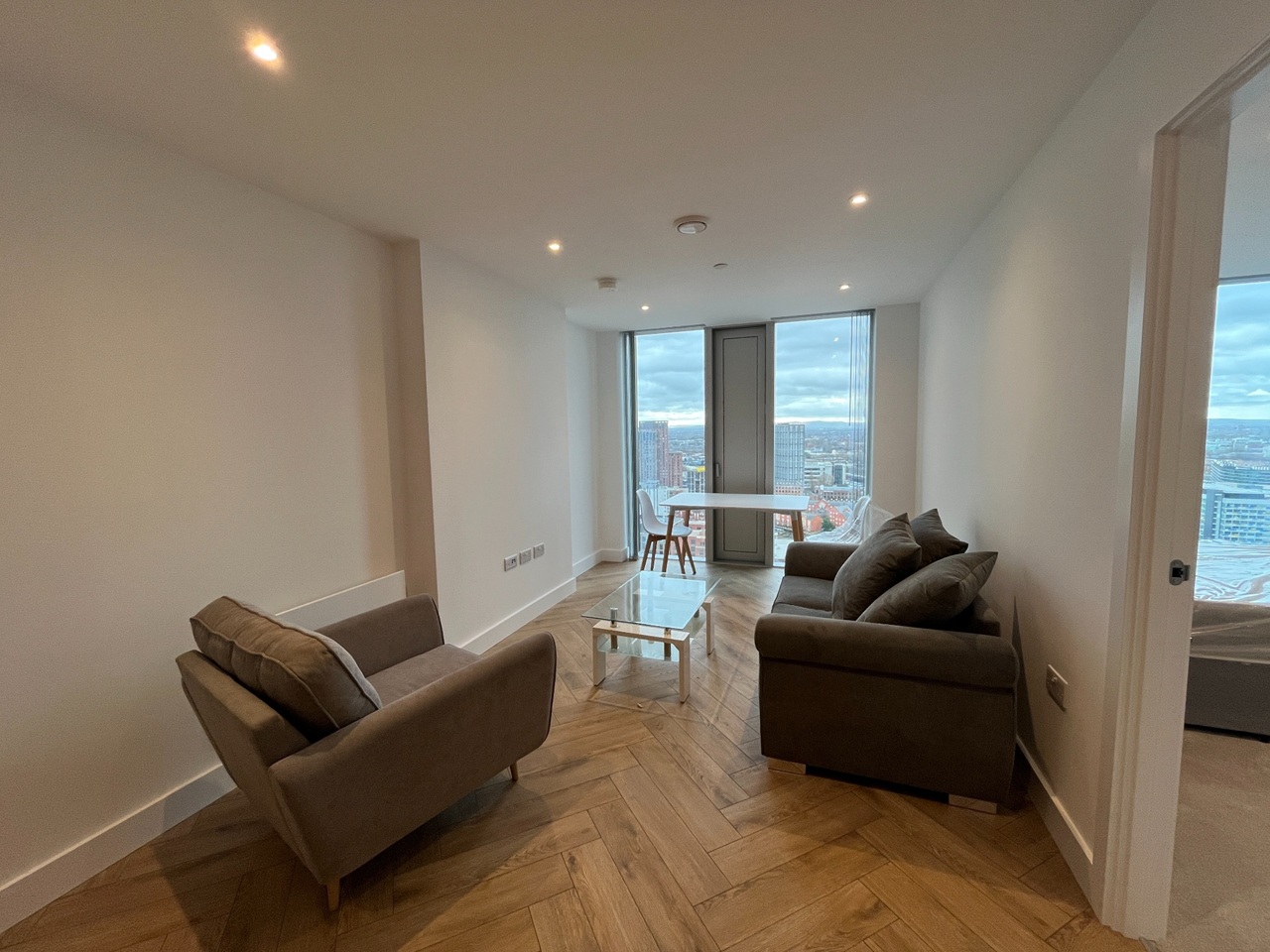 Additional image 2 of 1 Bed Flat, Port Street, M1, N1 7GU