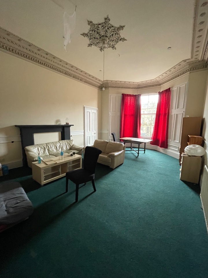 2 Bed Flat, Alfred Terrace, G12, N1 7GU