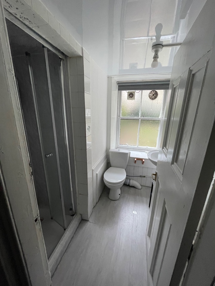 Additional image 6 of 2 Bed Flat, Alfred Terrace, G12, N1 7GU