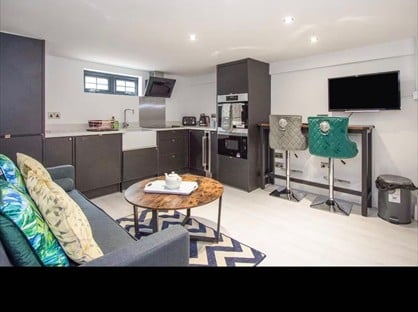 1 Bed Flat, Queen Street, YO24